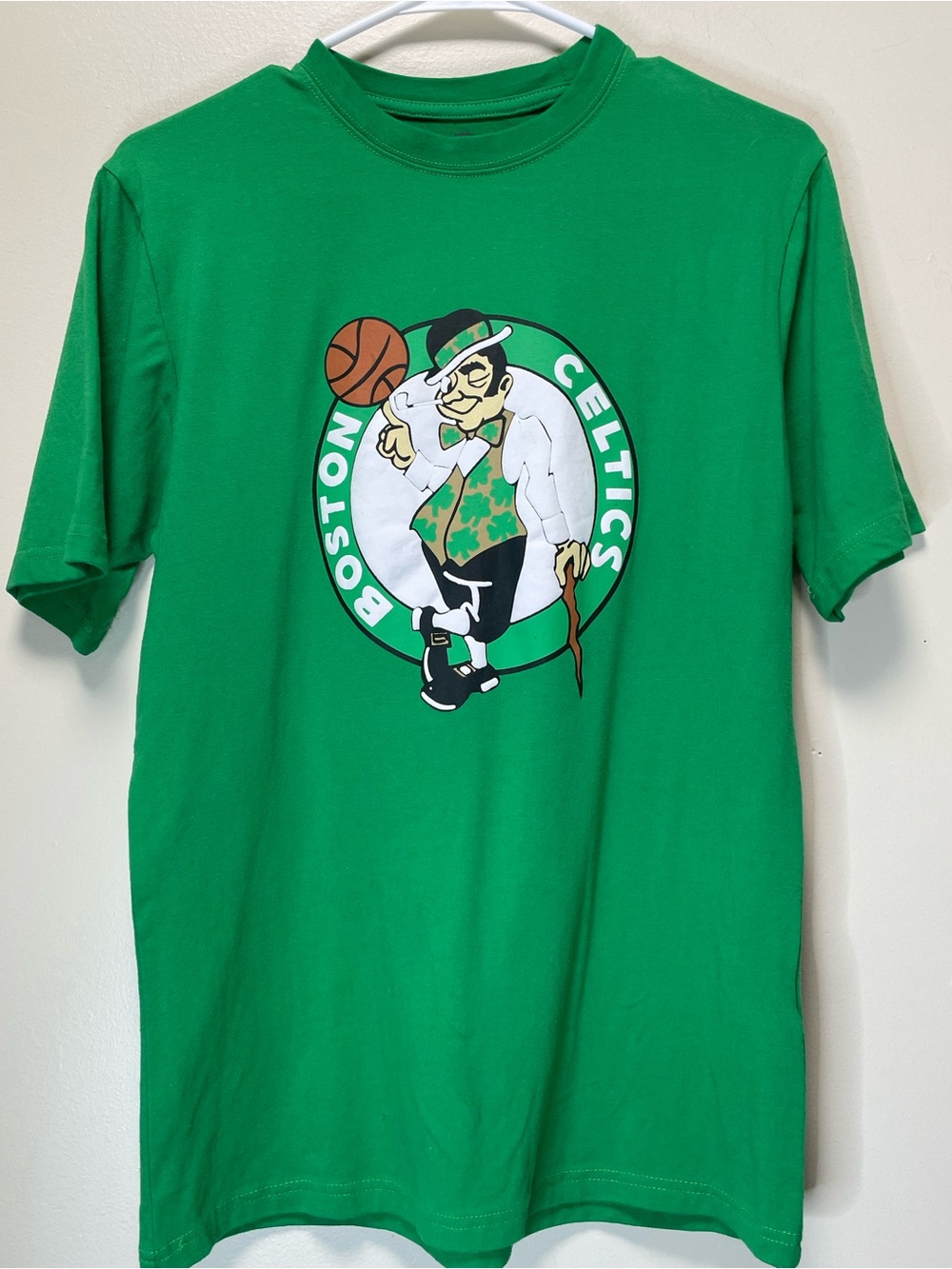 FISLL Boston Celtics Lucky the Leprechaun Graphic T-Shirt S/M